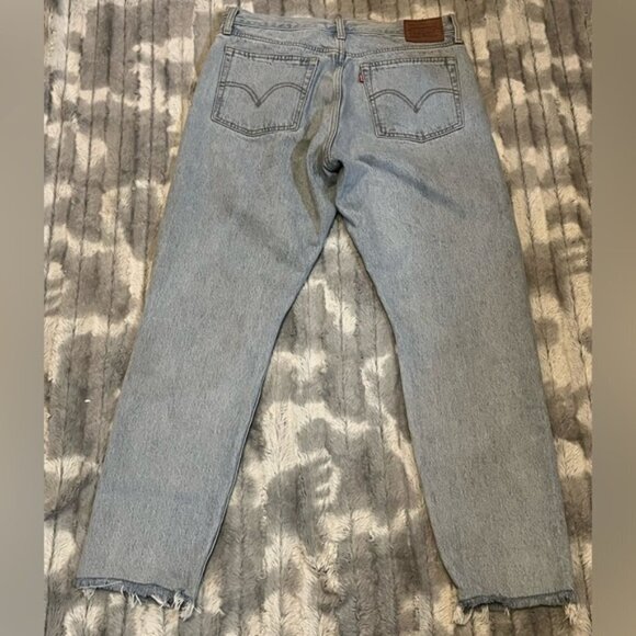 LEVI’S WEDGIE JEANS Size 30 - Picture 3 of 11